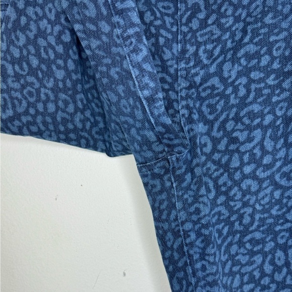 SPANX Denim Leopard Ankle Jean-ish Leggings size L - Picture 7 of 10